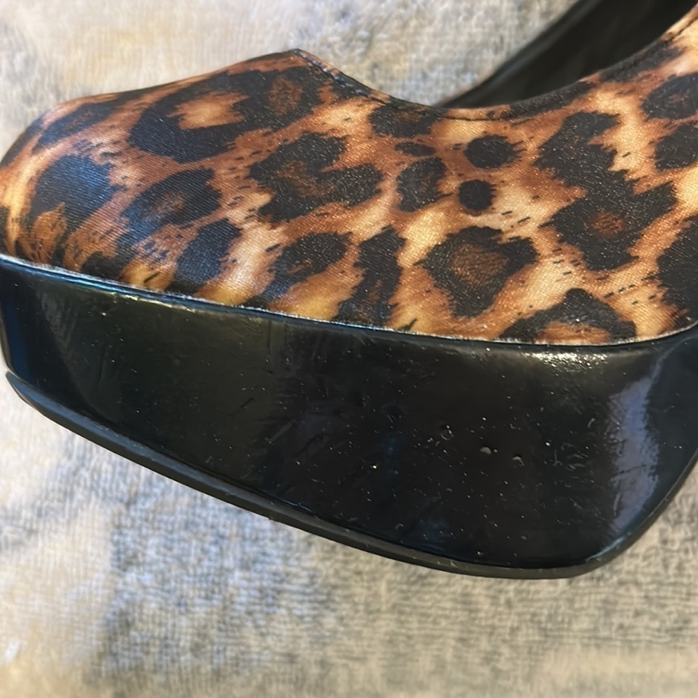 LEOPARD 🐆 Platform Pumps - image 12